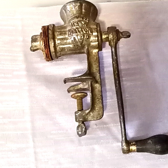 Vintage Keen Kutter Meat Grinder U. S. A. - Picture 2 of 4